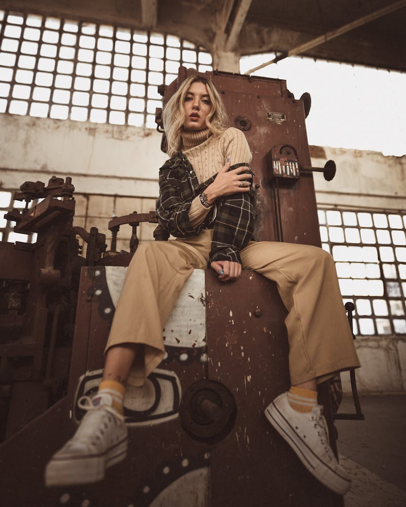 Pearl Elegance Necklace on model